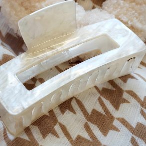 H�rklemme. Pearl Shine Off White