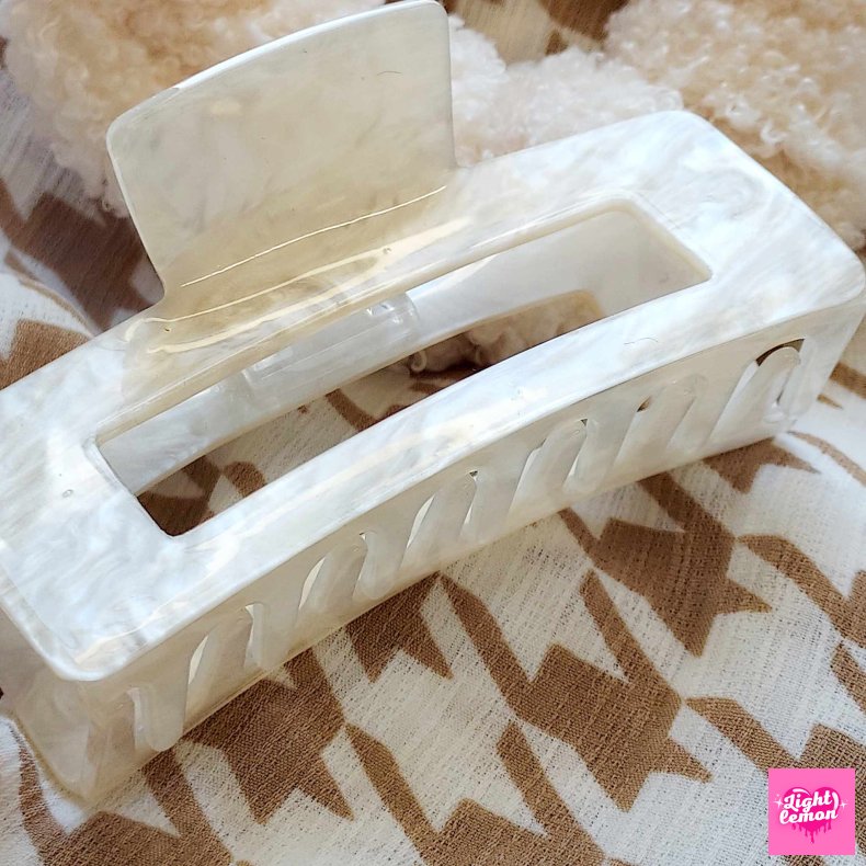 Hrklemme. Pearl Shine Off White