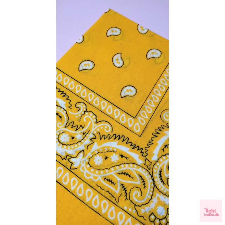 Bandana. Gul