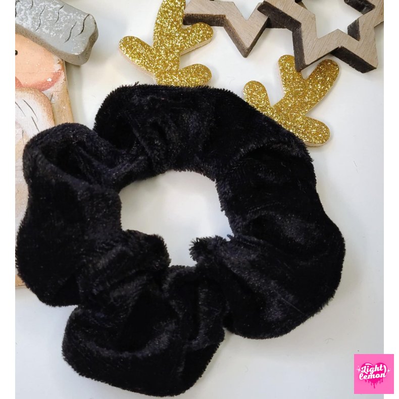 Rudolf scrunchie. sort
