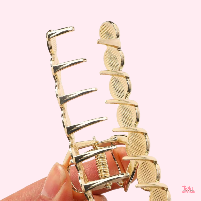 H�rklemme. Hazelnut