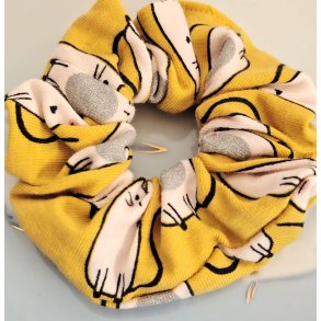 Mini scrunchie. Gul/s�lv med katte